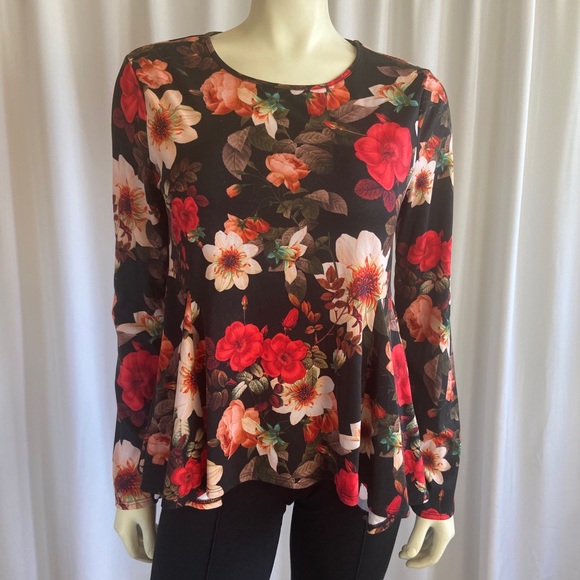 Flower Print Top - Picture 2 of 4